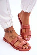  Şlapi model 178354 Step in style 